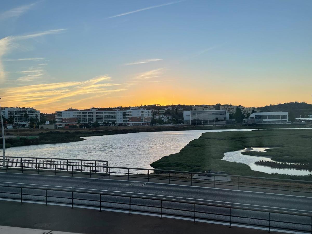Marina Ii, Junto à água Da Premiada Marina De Lagos