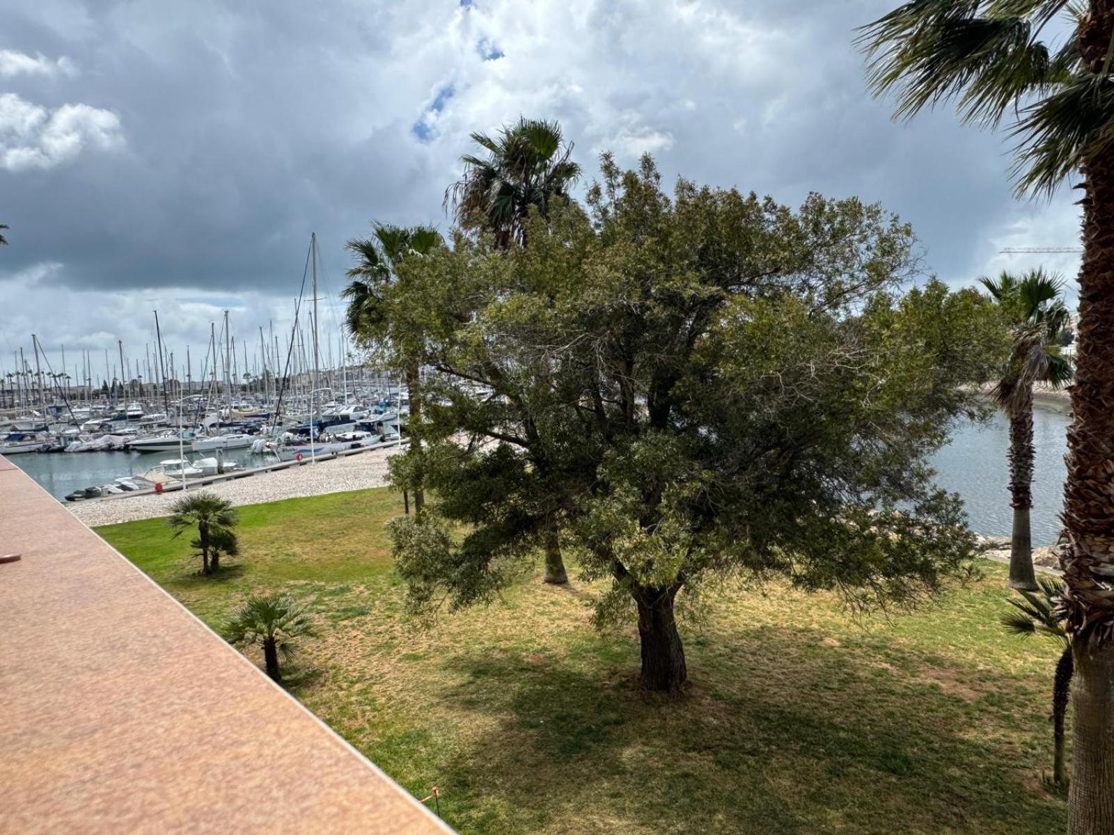 Marina Ii, Junto à água Da Premiada Marina De Apartamento *